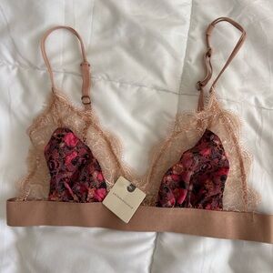 Lace Trim Bralette in Blush with Floral Cups